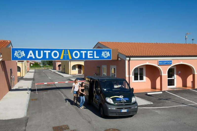 Autohotel Venezia Мирано Екстериор снимка